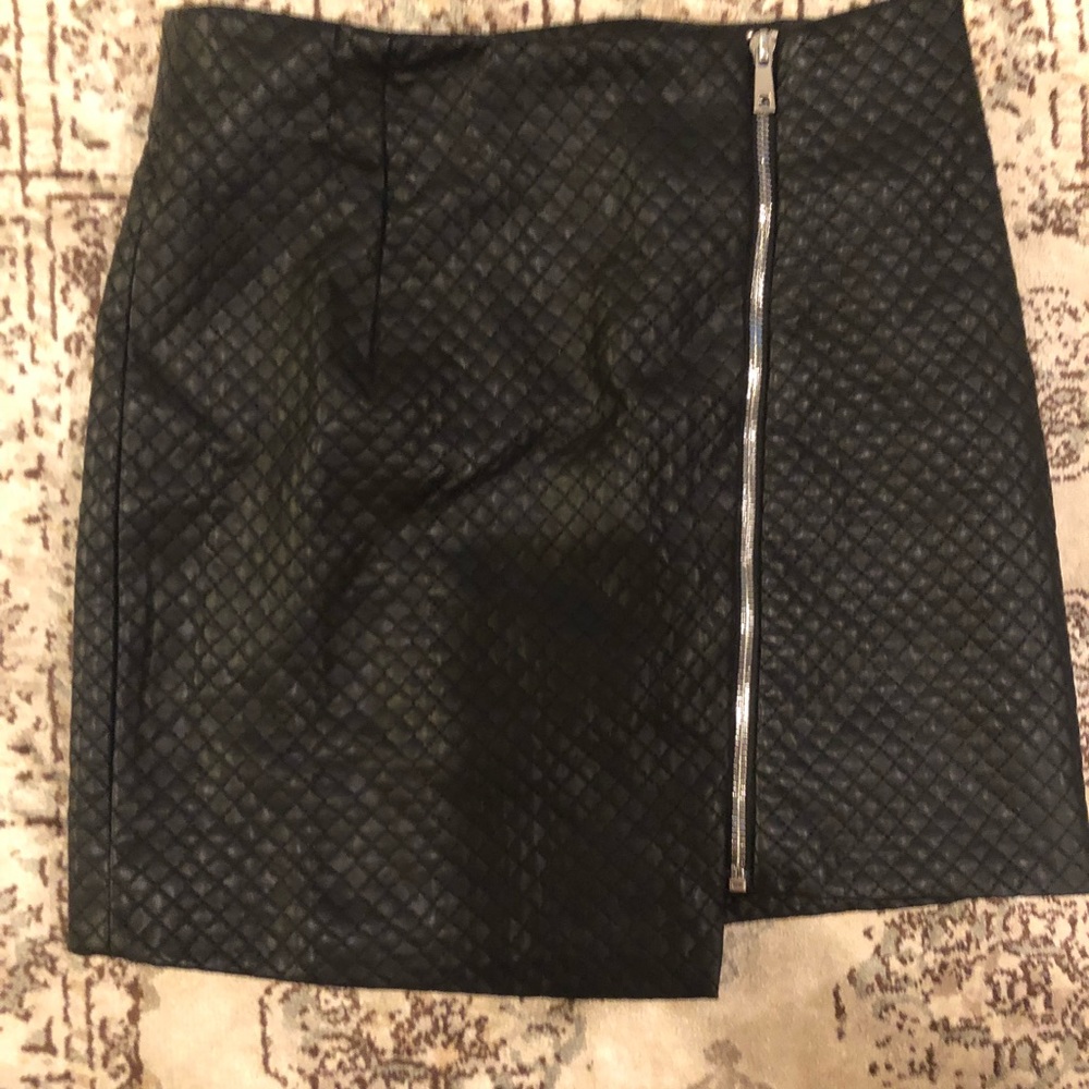 Forever 21 Faux Leather Skirt with zipper detail